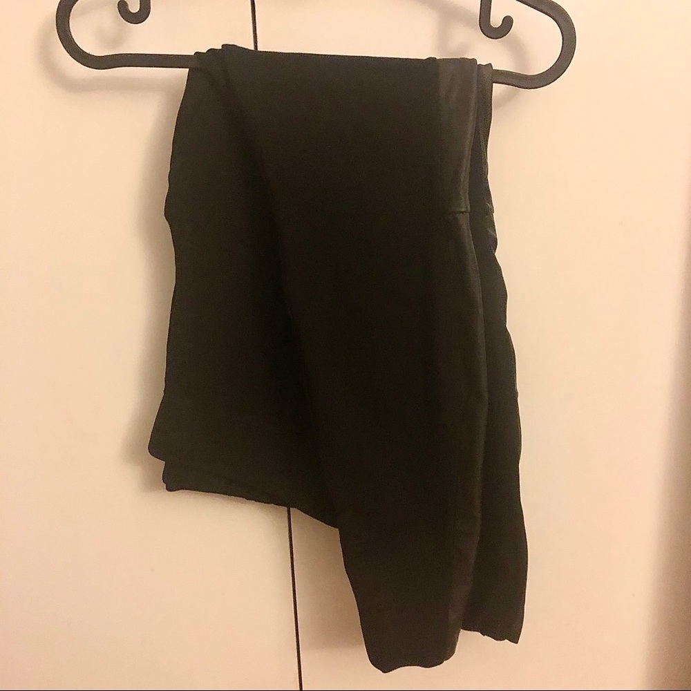 SOLD❗️WHBM Black Legging - Picture 2 of 4